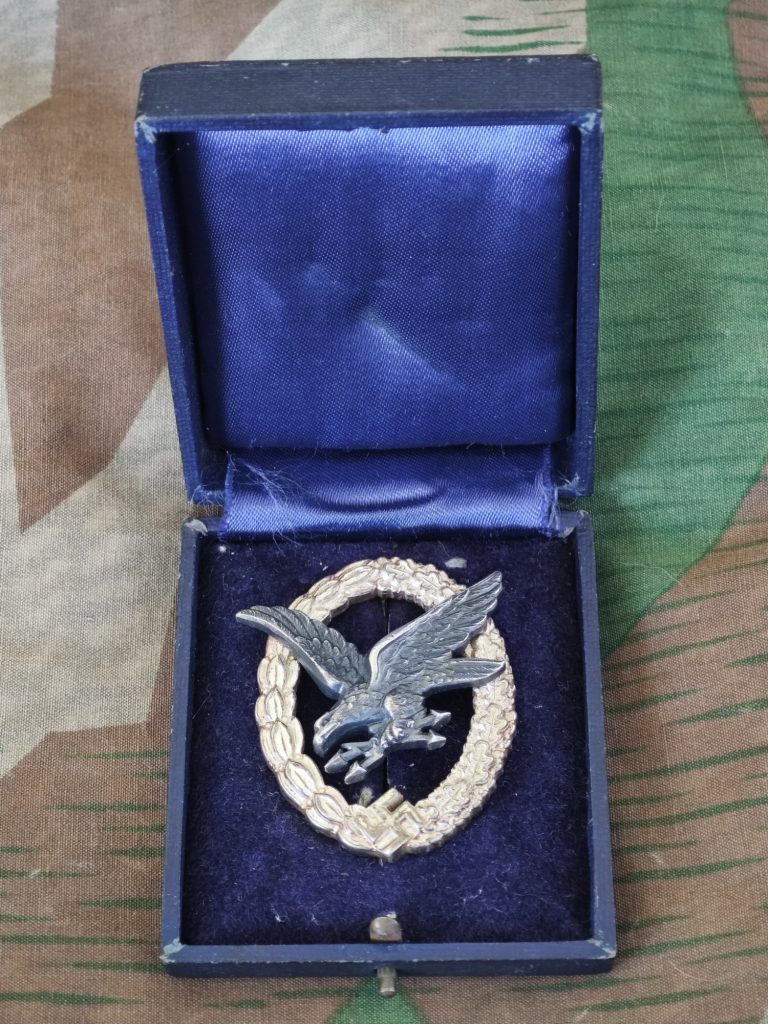 Radio Operator/Air Gunner Badge by B&N L